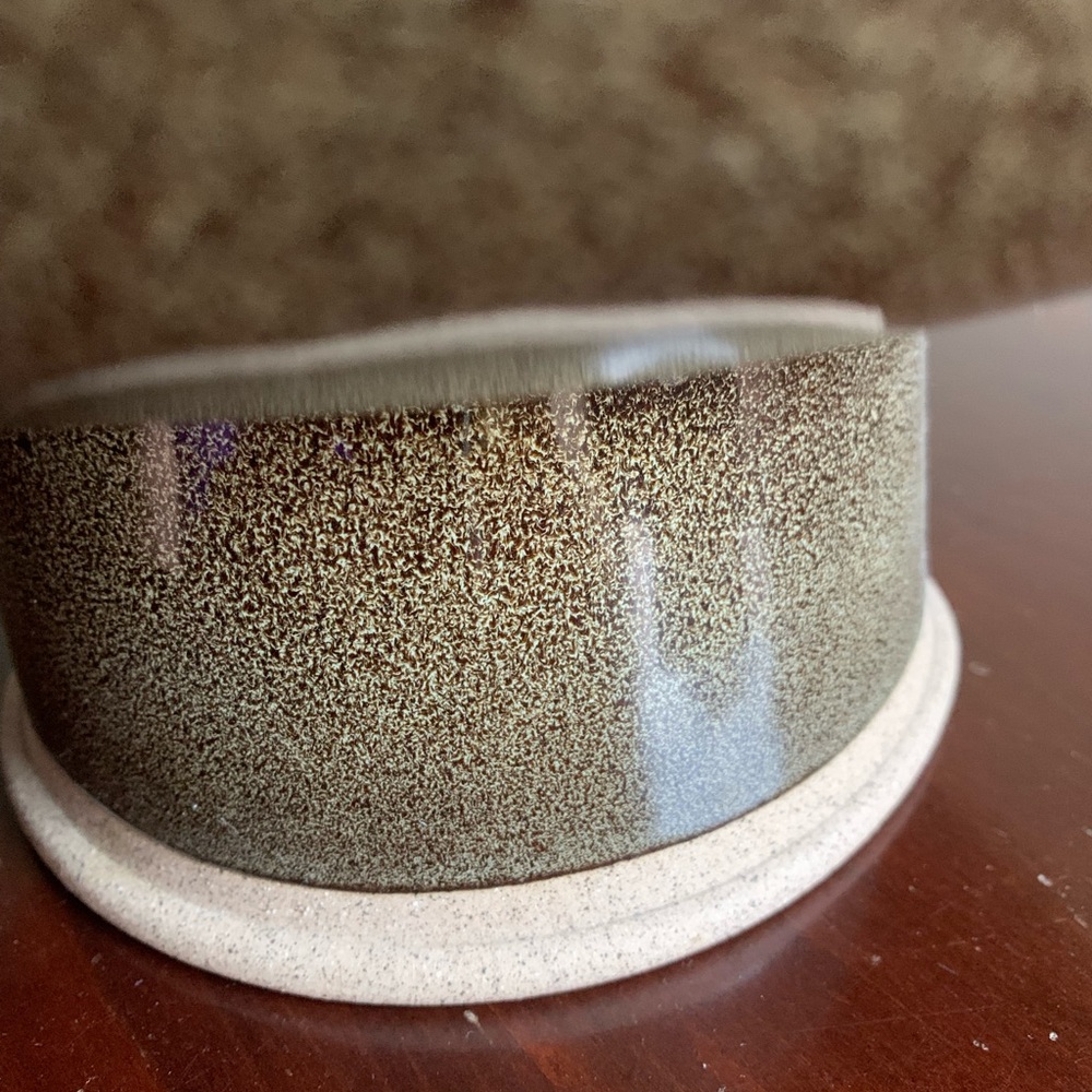 Oversized Banana Republic Stoneware Pedestal Fruit Bowl - Picture 4 of 11
